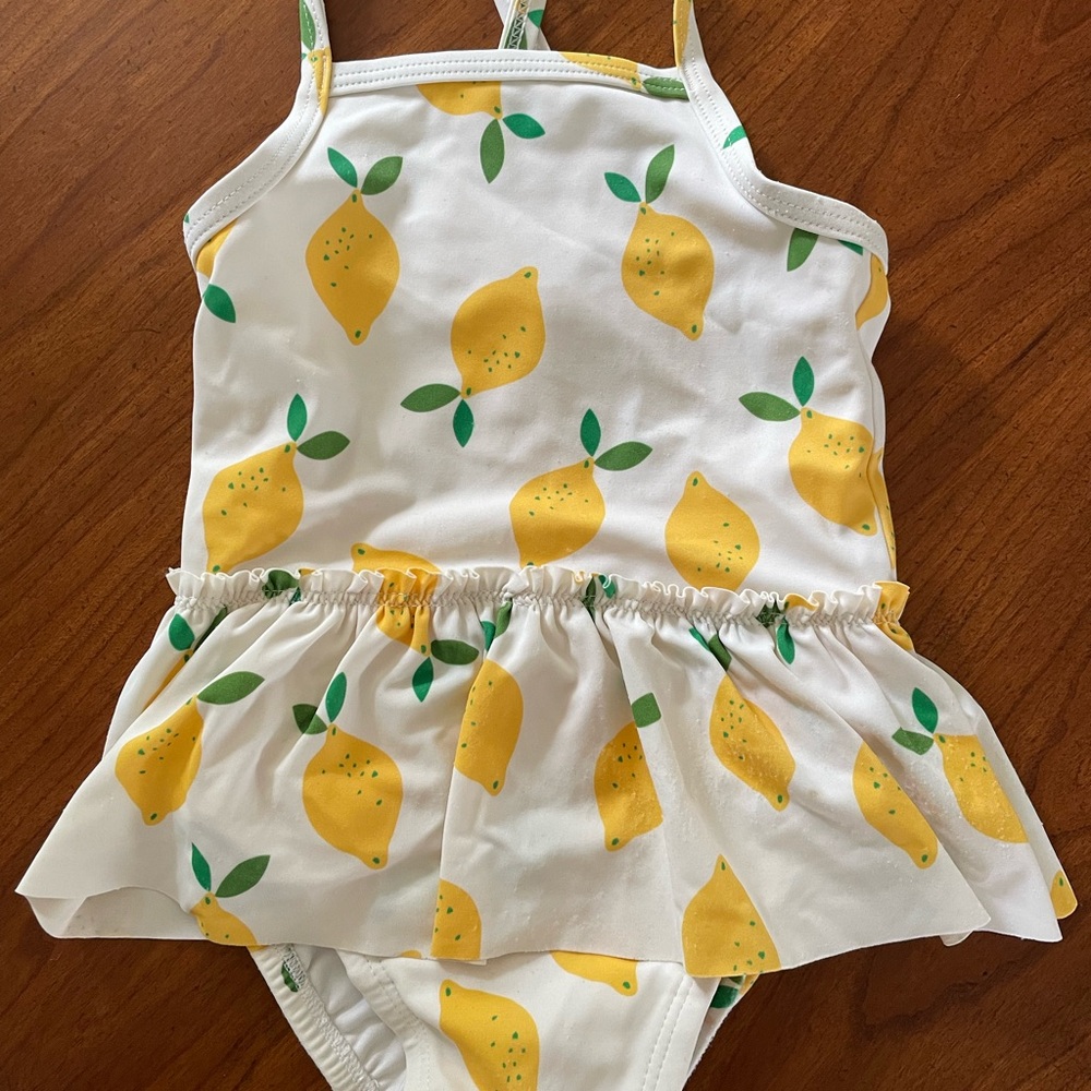 Hanna Andersson White and Yellow Lemon Print Baby Swimsuit 18-24 month (80 cm)